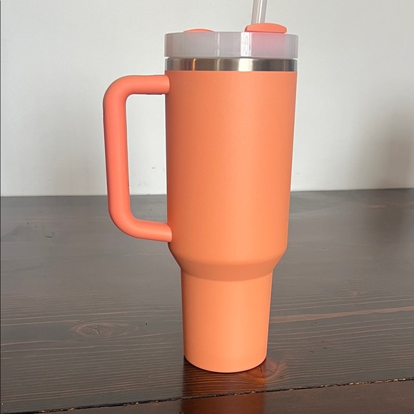 Stanley 40oz Nectarine - Picture 2 of 4